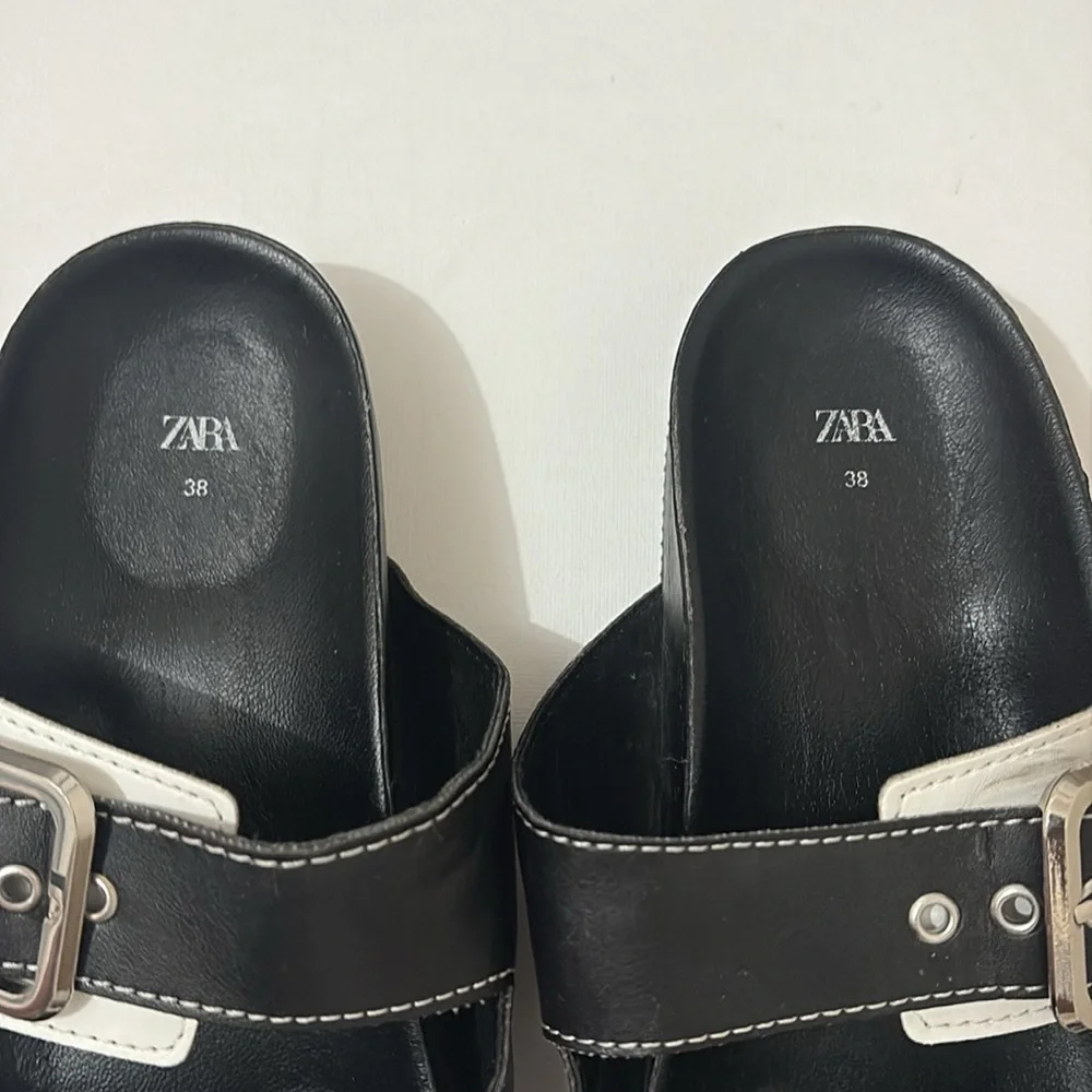 Zara Double Buckle Sandals Size 38 Black & White - Picture 6 of 8
